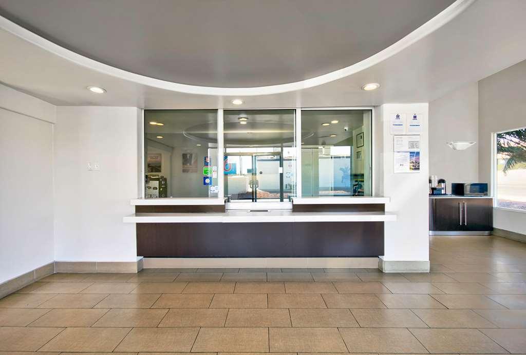 Studio 6 Victorville - Apple Valley Интерьер фото